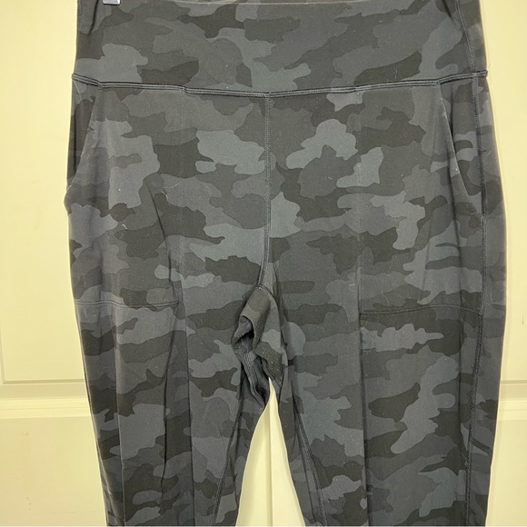 Lululemon Camo Align Jogger 12 Womens Black Grey Pants Relaxed Legging Incognito - Picture 4 of 15